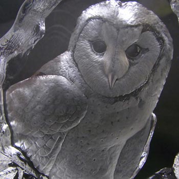 Mats Jonasson #3538 Glass Paperweight Owl Sculpture - Signed